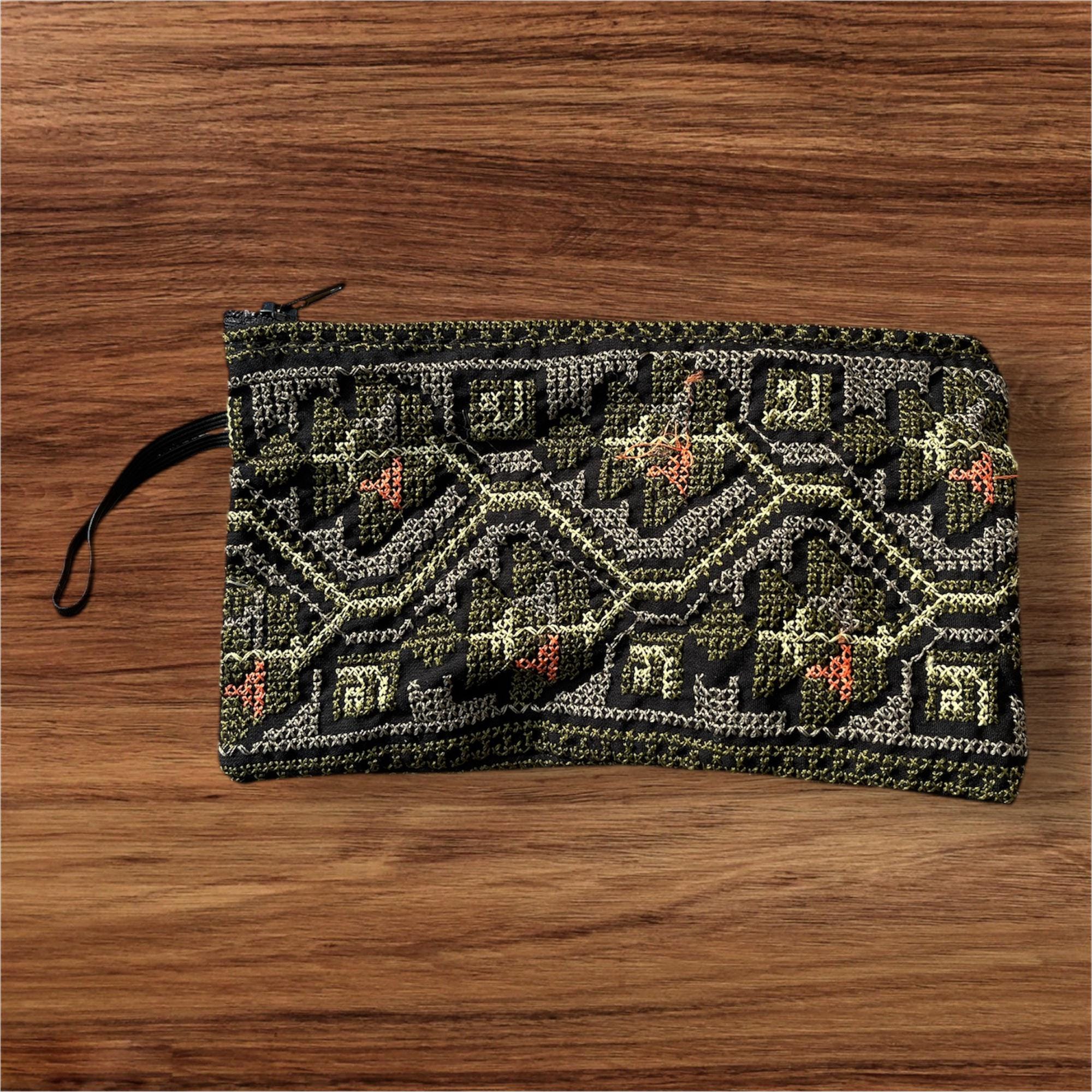 Palestinian Coin Purse. Made in Palestine by Women Co-operative