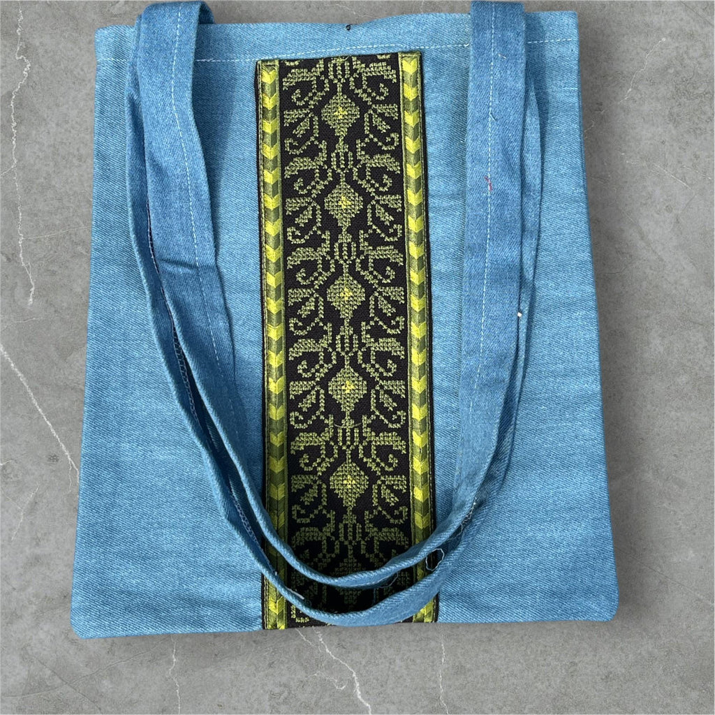 embroidered Carry bag. Made in Palestine