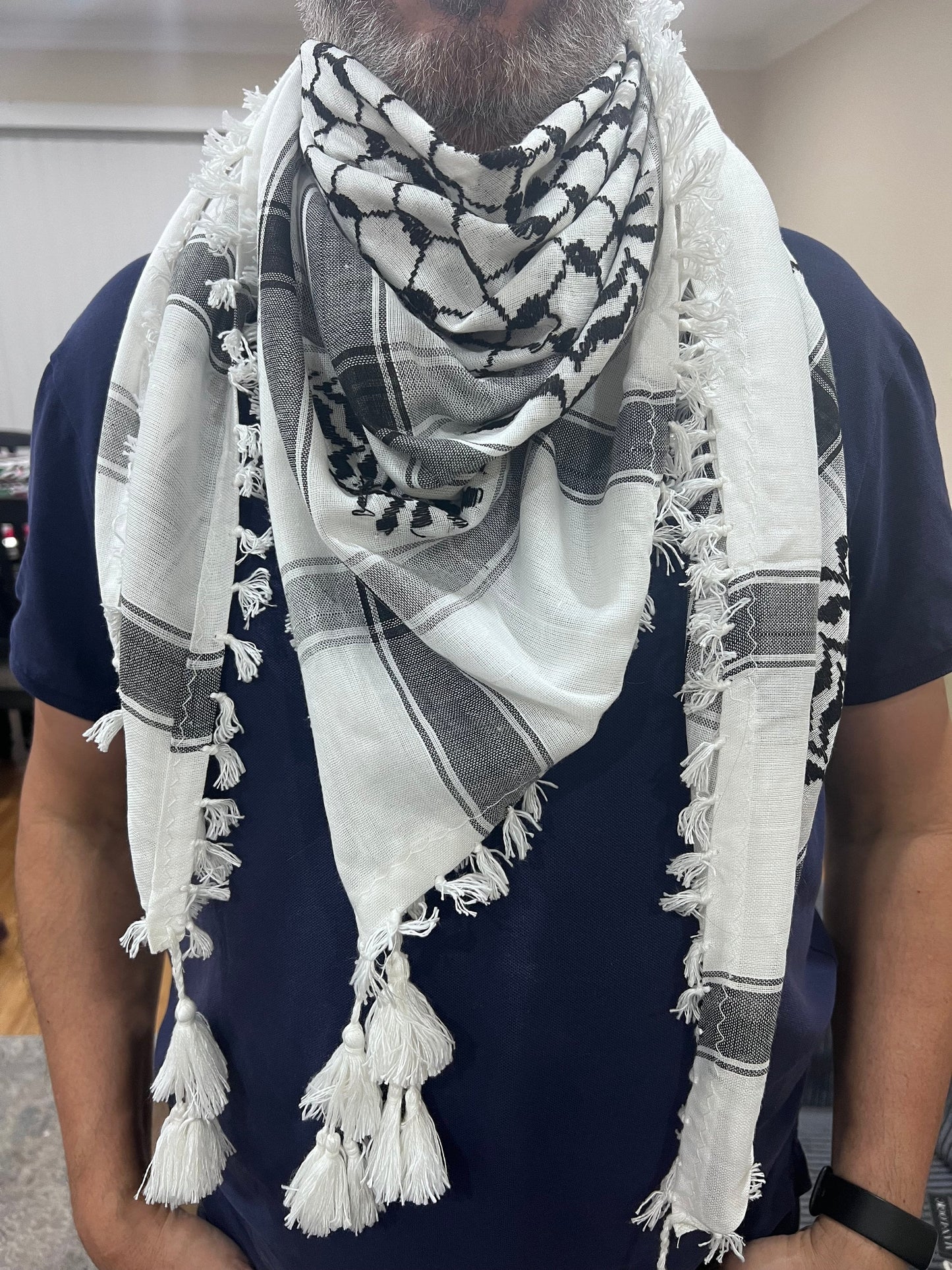 Authentic original kuffiyeh, black and white, with tassels, free shipping, Palestine, Arafat